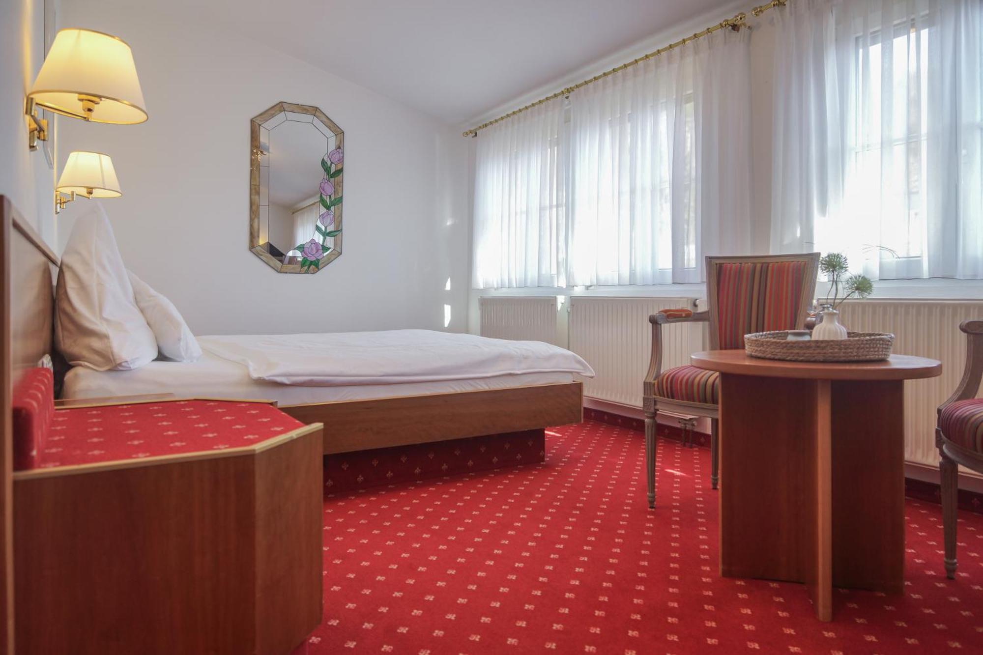 Hotel Garni In Der Breite Albstadt Exterior photo